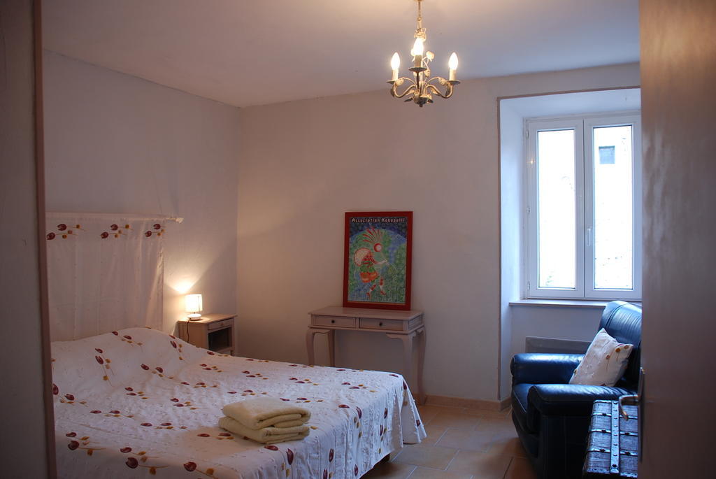 Les Jardins Du Mas Evesque Bed & Breakfast Rousson  Exterior photo