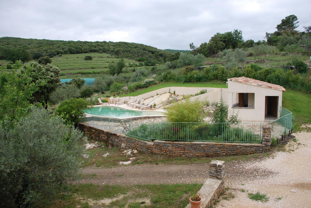 Les Jardins Du Mas Evesque Bed & Breakfast Rousson  Room photo