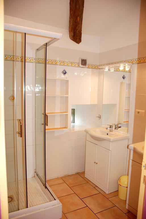 Les Jardins Du Mas Evesque Bed & Breakfast Rousson  Room photo