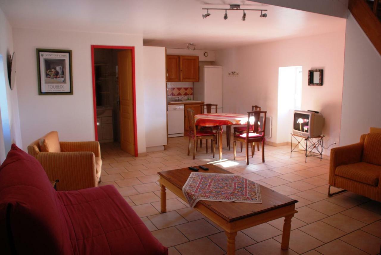Les Jardins Du Mas Evesque Bed & Breakfast Rousson  Exterior photo
