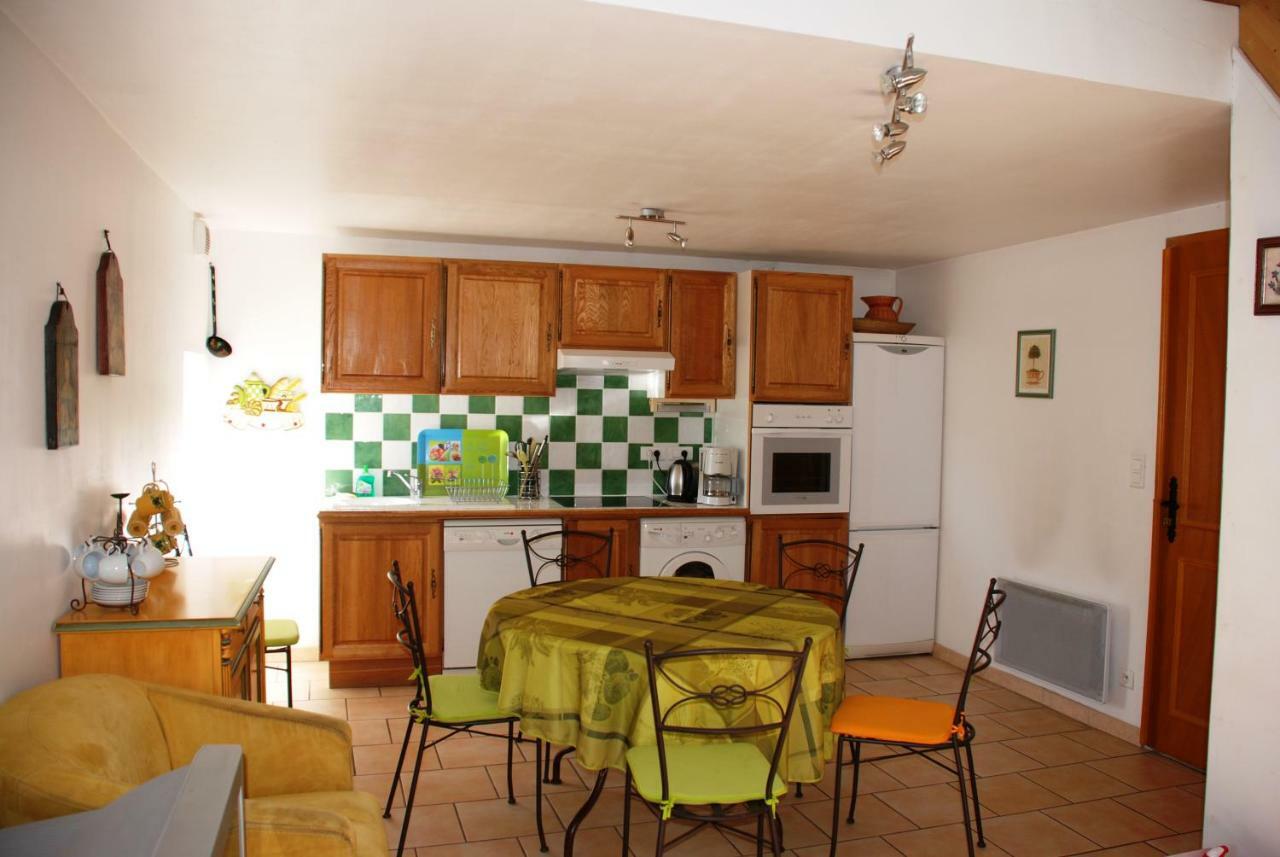 Les Jardins Du Mas Evesque Bed & Breakfast Rousson  Exterior photo