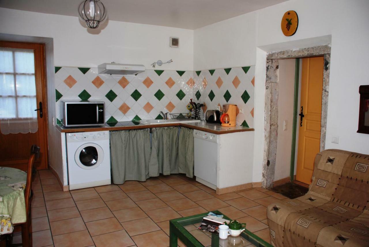 Les Jardins Du Mas Evesque Bed & Breakfast Rousson  Exterior photo